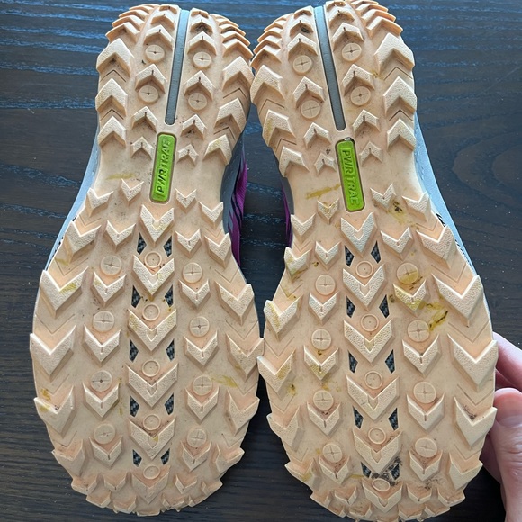 SOLD / Saucony Peregrine 11 Trail Runners - Picture 6 of 6